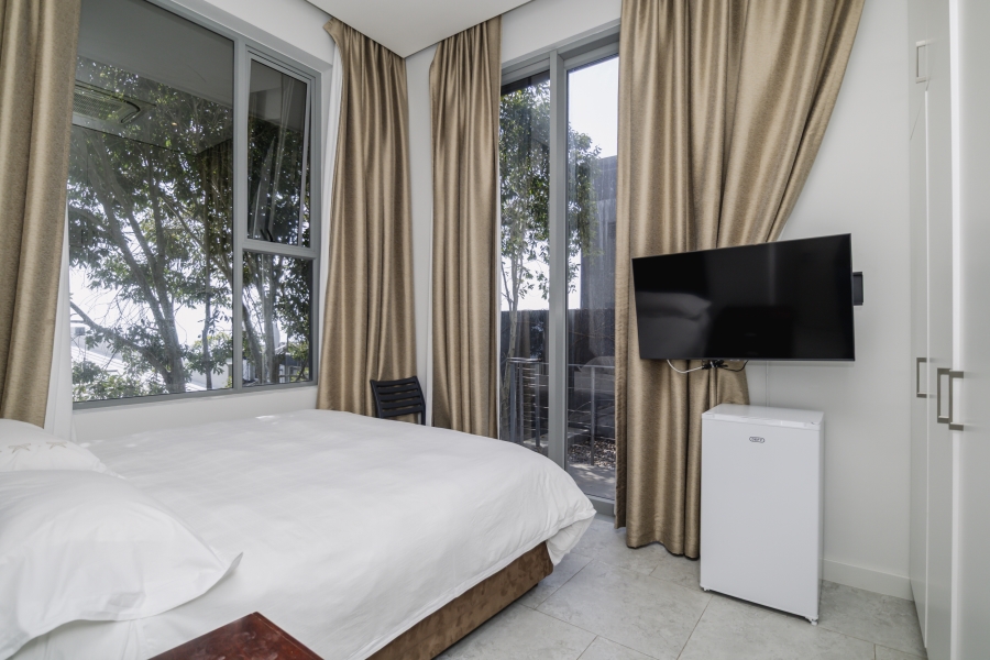 4 Bedroom Property for Sale in Fresnaye Western Cape